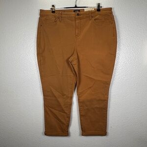 NYDJ Women's Margot Girlfriend Pants. Sz 18P.
